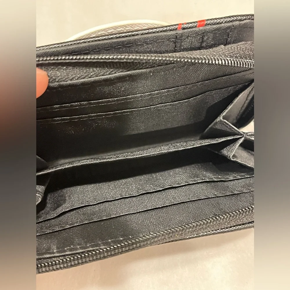 Jason Voorhees Mask Zip Wallet - Friday the 13th
